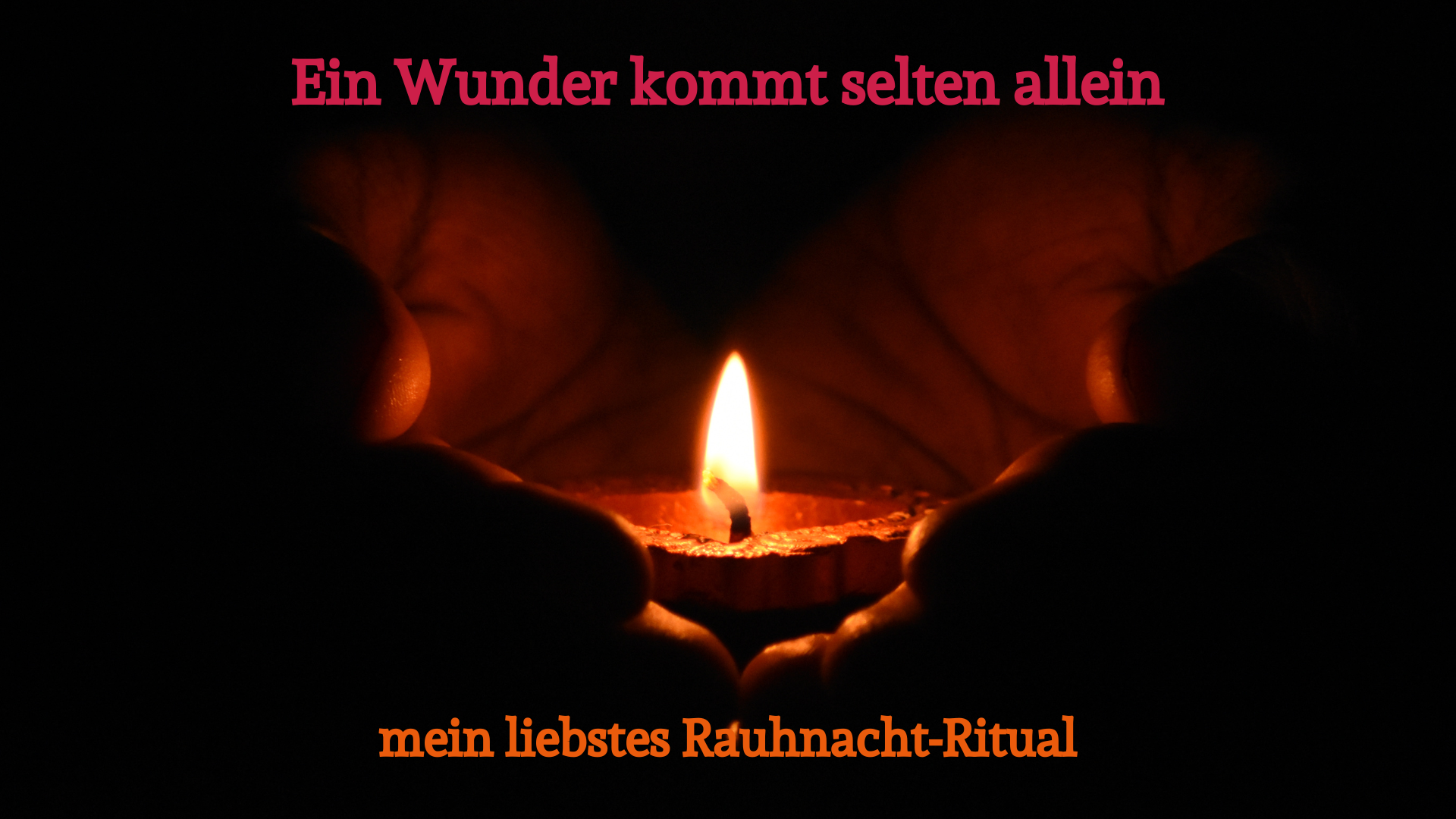 Kerze als Symbol für ein besinnliches Rauhnacht-Ritual.